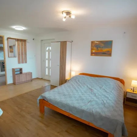 Csabagyoengye Apartman Badacsony Extérieur photo